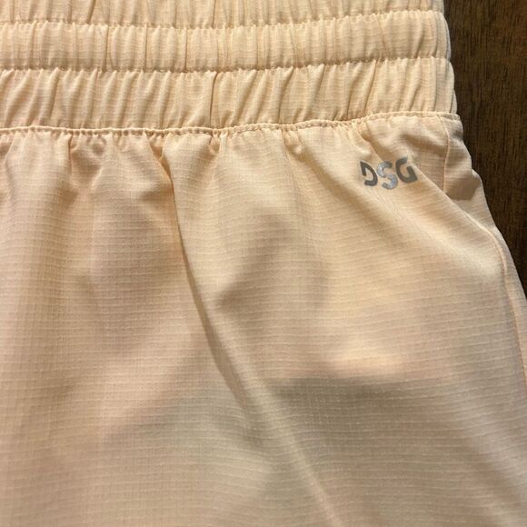 DSG Women's illuminated Peach MidRise Stride Shorts Size XL New with Tags 3 Inch - Picture 11 of 11